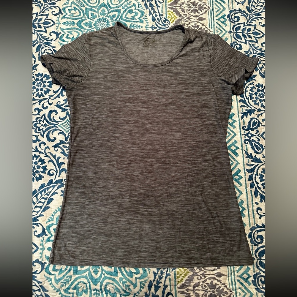 Women’s 32 Degrees Cool Heather Gray Short Sleeve T shirt